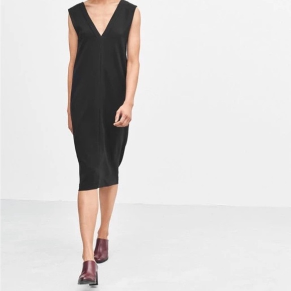 Filippa K Black CutOut V-neck Cocktail Dress - Picture 2 of 13